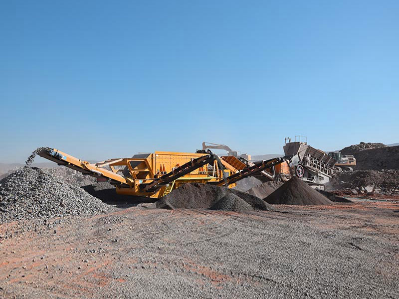 移動履帶式破碎站 移動履帶式破碎站